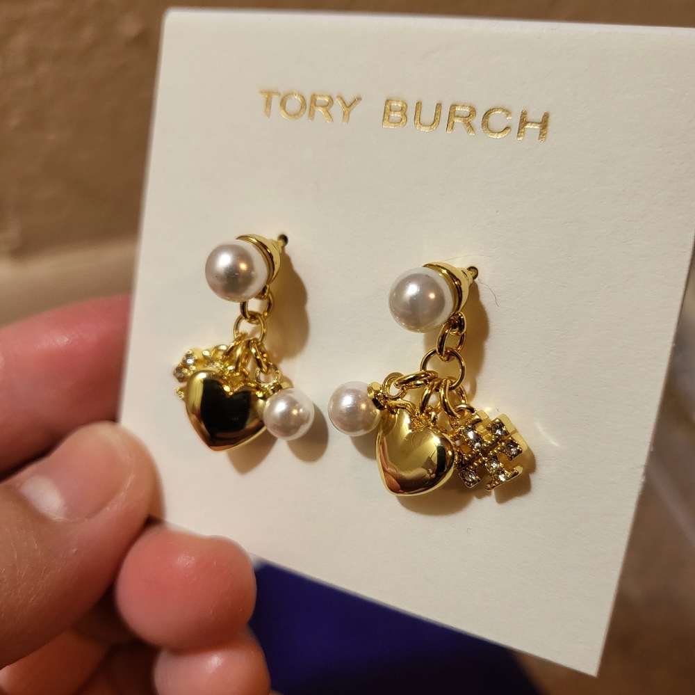 Tory Burch gold-tone earrings Faux pearl stud, heart - Picture 3 of 6